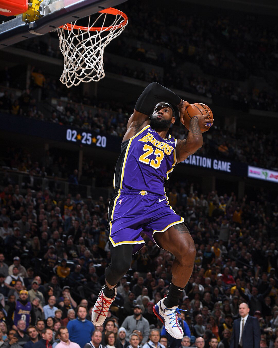 到自己手中 到自己手中